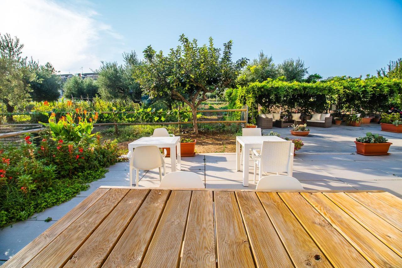 Il Gallo Con Gli Stivali Termoli Exteriör bild